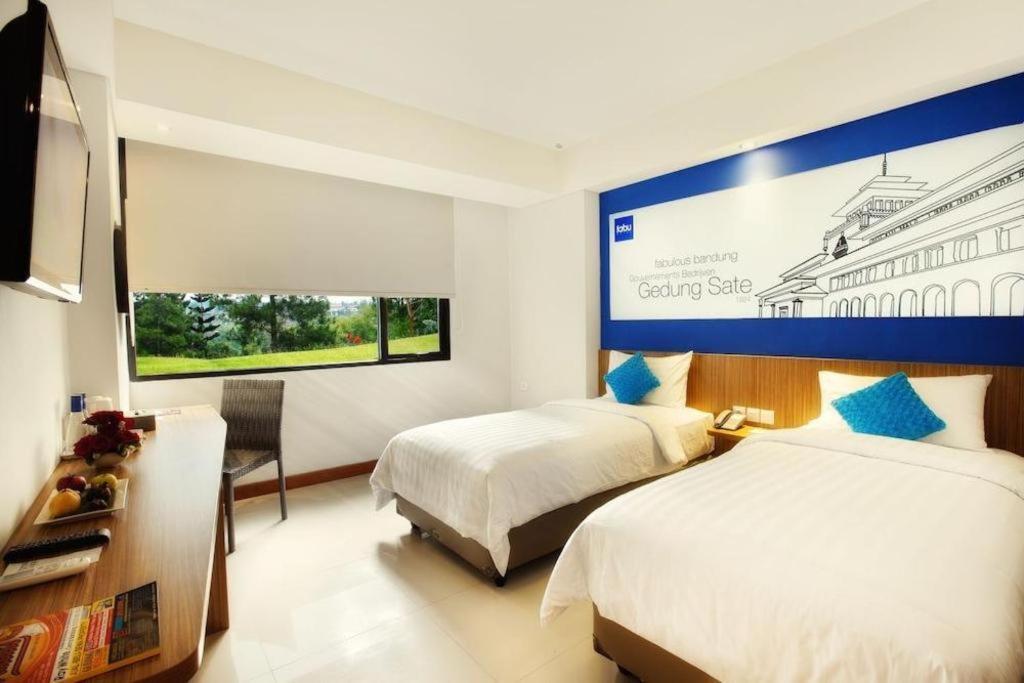 Indies Hotel Bandung Eksteriør billede